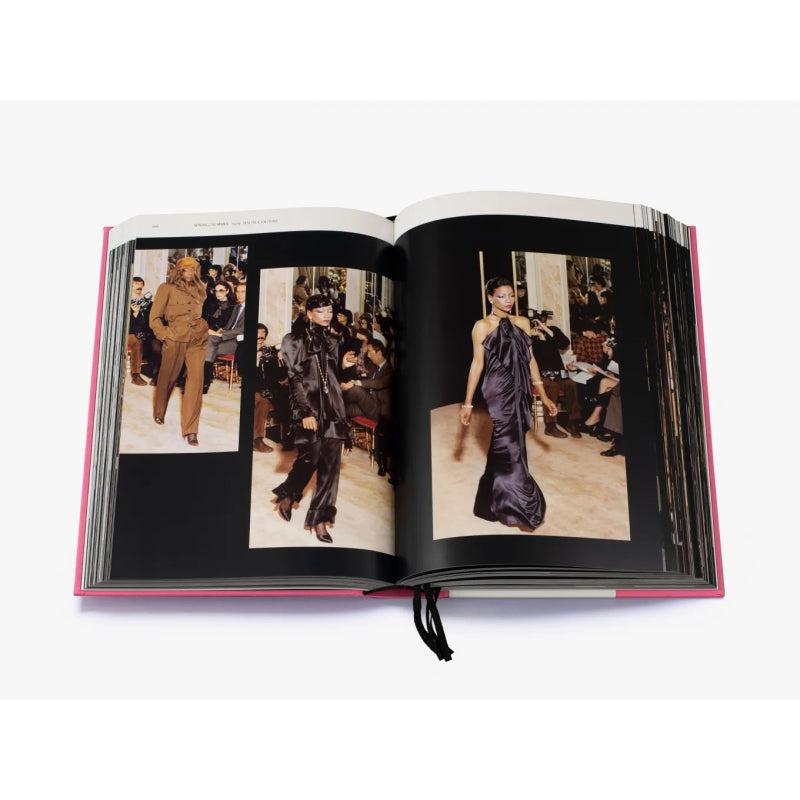 Yves Saint Laurent Catwalk Dik Boek
